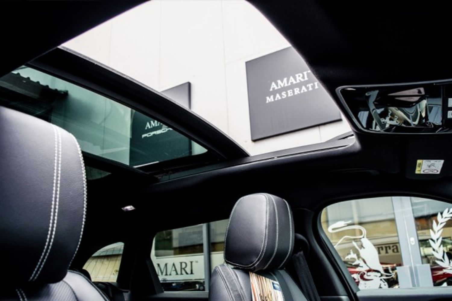 LAND ROVER RANGE ROVER VELAR DIESEL ESTATE 2.0 R-DYNAMIC S 5DR AUTOMATIC