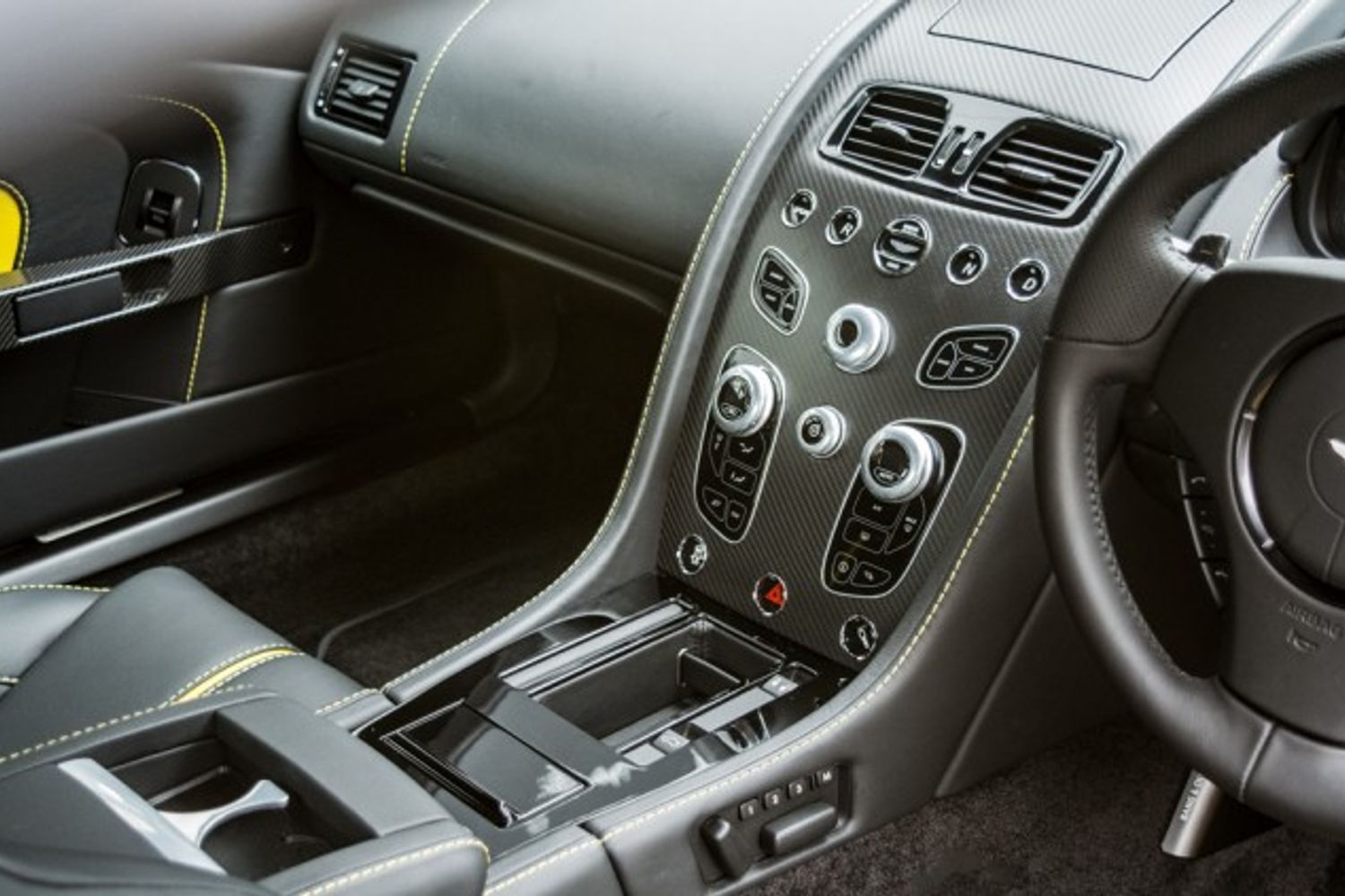 ASTON MARTIN VANTAGE COUPE 5.9 S V12 3DR AUTOMATIC