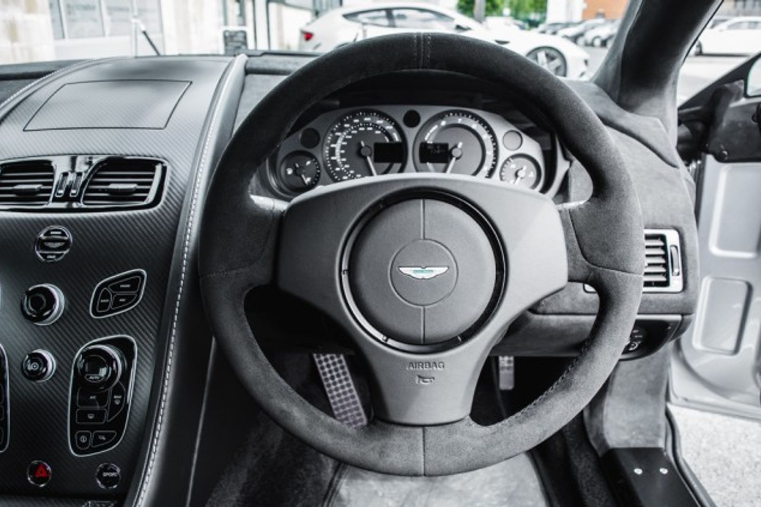 ASTON MARTIN VANTAGE 4.7 GT8 3DR Manual