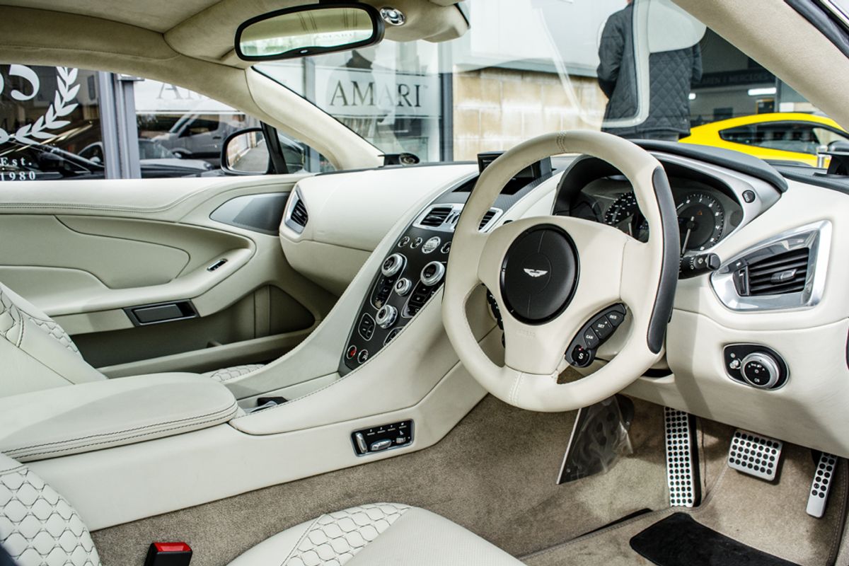 ASTON MARTIN VANQUISH COUPE 5.9 V12 2DR AUTOMATIC