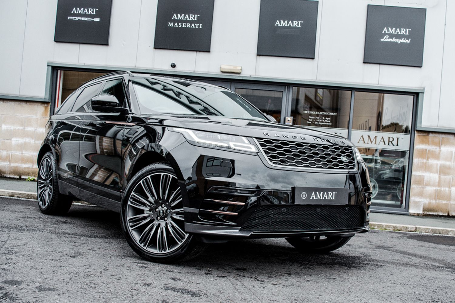 LAND ROVER RANGE ROVER VELAR DIESEL ESTATE 2.0 R-DYNAMIC S 5DR AUTOMATIC