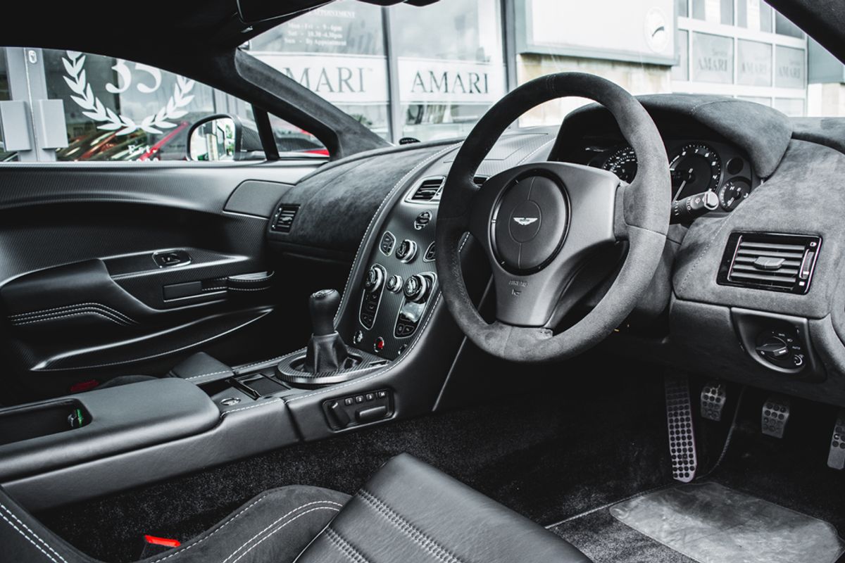 ASTON MARTIN VANTAGE 4.7 GT8 3DR Manual
