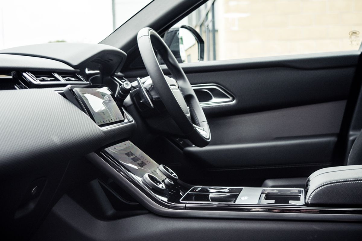 LAND ROVER RANGE ROVER VELAR DIESEL ESTATE 2.0 R-DYNAMIC S 5DR AUTOMATIC