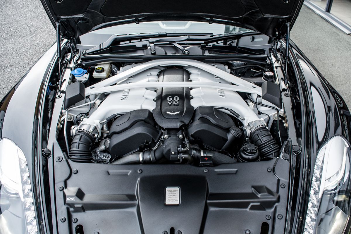 ASTON MARTIN VANQUISH COUPE 5.9 V12 2DR AUTOMATIC