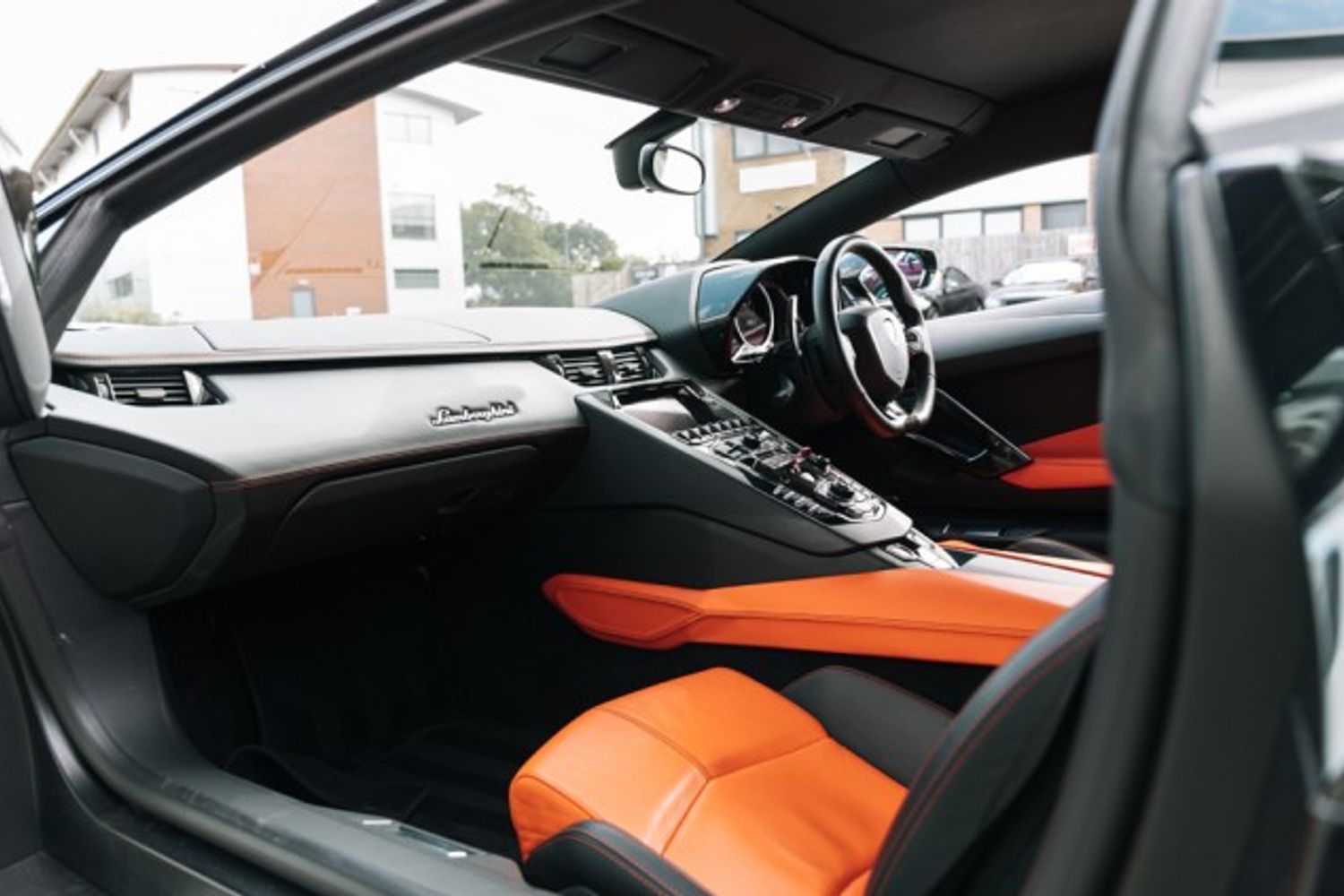 LAMBORGHINI AVENTADOR COUPE 6.5 V12 2DR SEMI AUTOMATIC