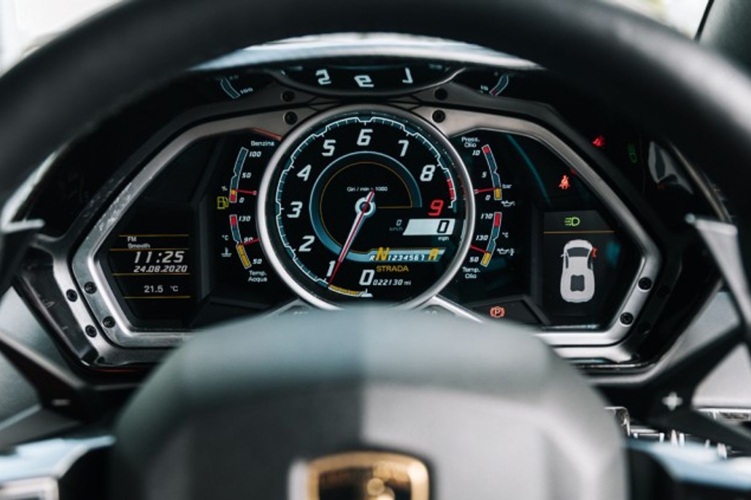 LAMBORGHINI AVENTADOR COUPE 6.5 V12 2DR SEMI AUTOMATIC