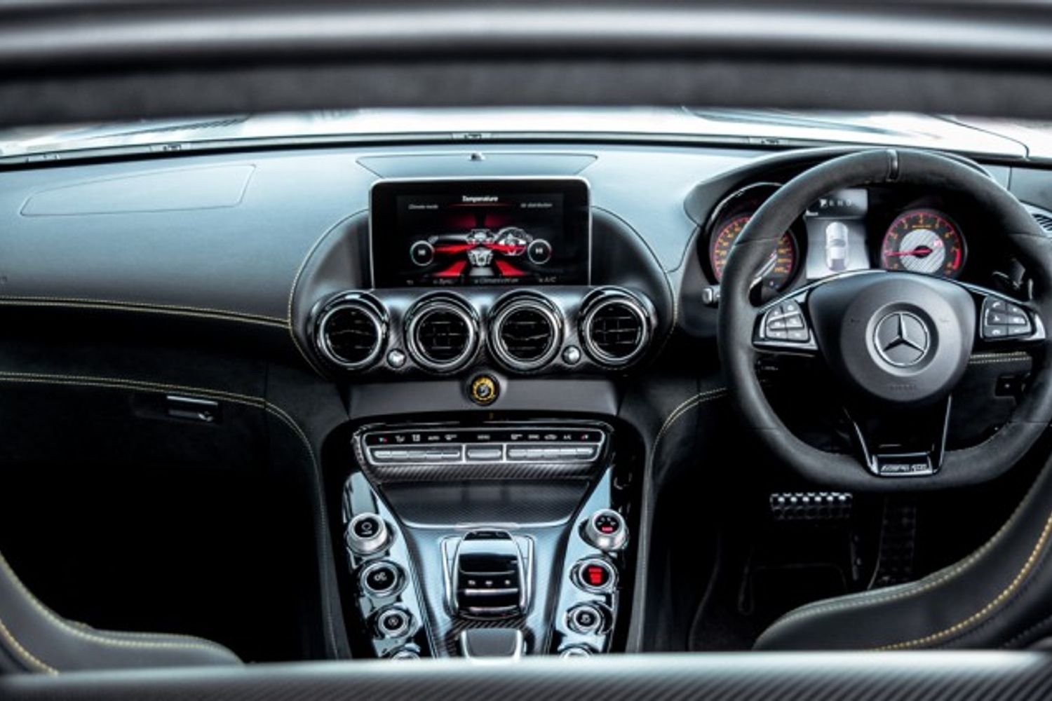 MERCEDES-BENZ AMG GT 4.0 AMG GT R PREMIUM 2DR AUTOMATIC