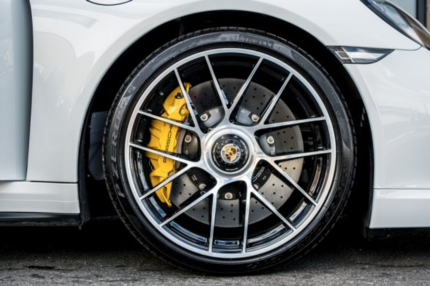 PORSCHE 991 CONVERTIBLE 3.8 TURBO S PDK SEMI-AUTO GEN 2