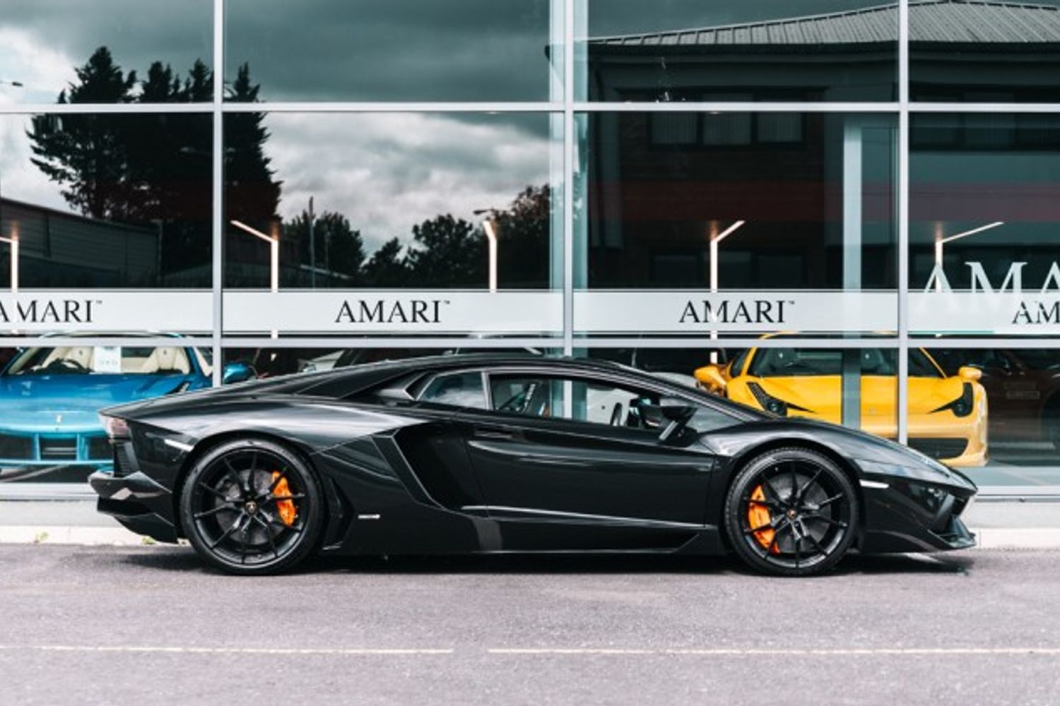 LAMBORGHINI AVENTADOR COUPE 6.5 V12 2DR SEMI AUTOMATIC