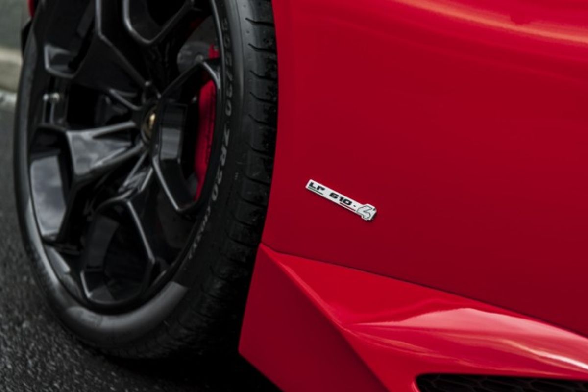 LAMBORGHINI HURACAN COUPE 5.2 LP 610-4 2DR SEMI AUTOMATIC