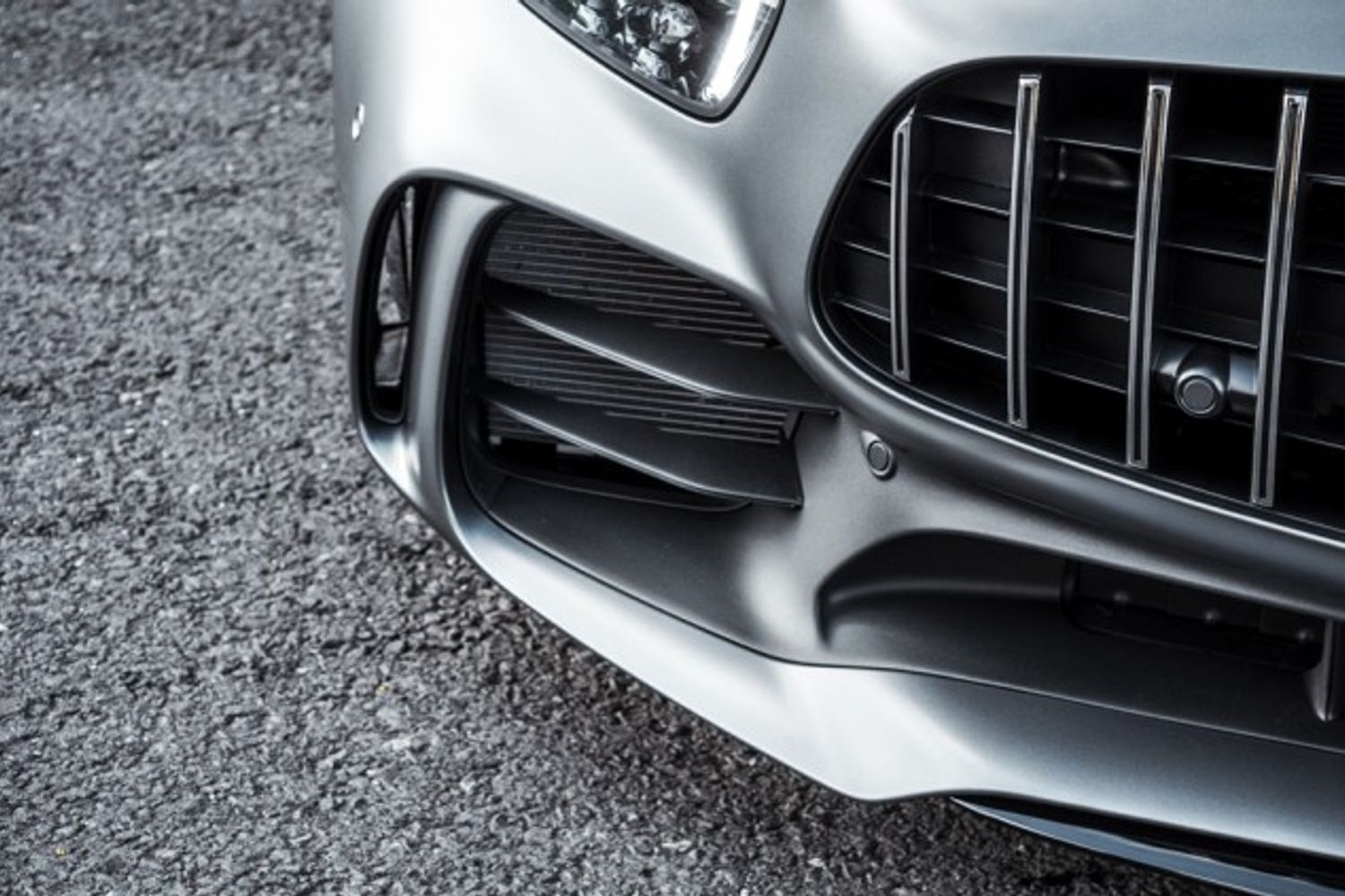 MERCEDES-BENZ AMG GT 4.0 AMG GT R PREMIUM 2DR AUTOMATIC