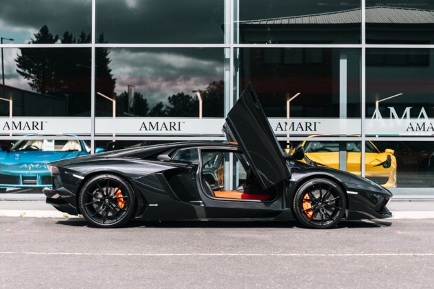 LAMBORGHINI AVENTADOR COUPE 6.5 V12 2DR SEMI AUTOMATIC