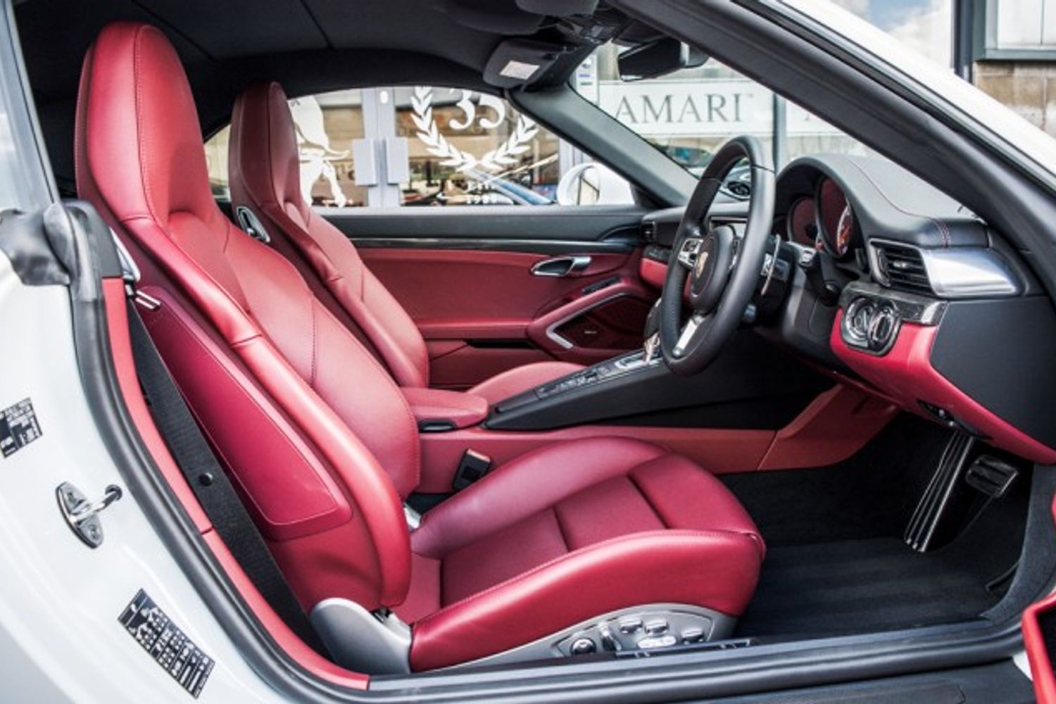 PORSCHE 991 CONVERTIBLE 3.8 TURBO S PDK SEMI-AUTO GEN 2