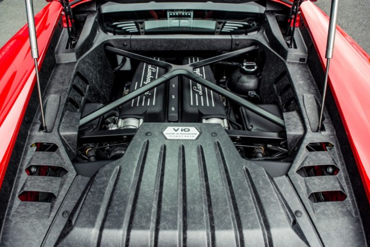 LAMBORGHINI HURACAN COUPE 5.2 LP 610-4 2DR SEMI AUTOMATIC