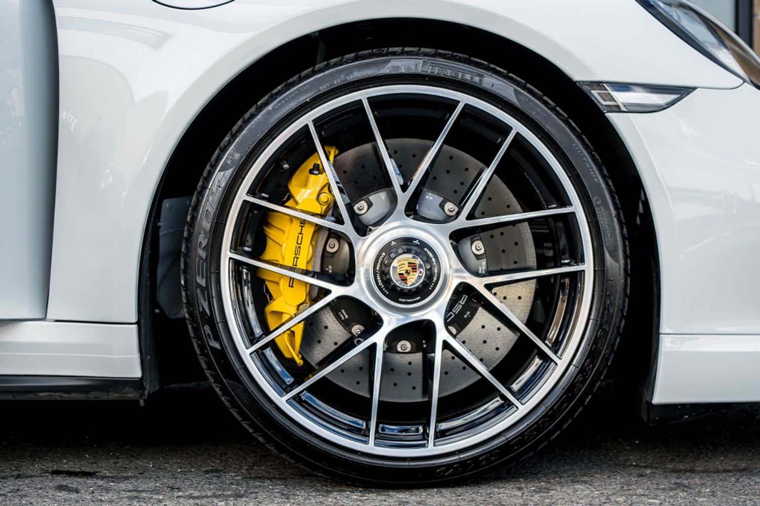PORSCHE 991 CONVERTIBLE 3.8 TURBO S PDK SEMI-AUTO GEN 2