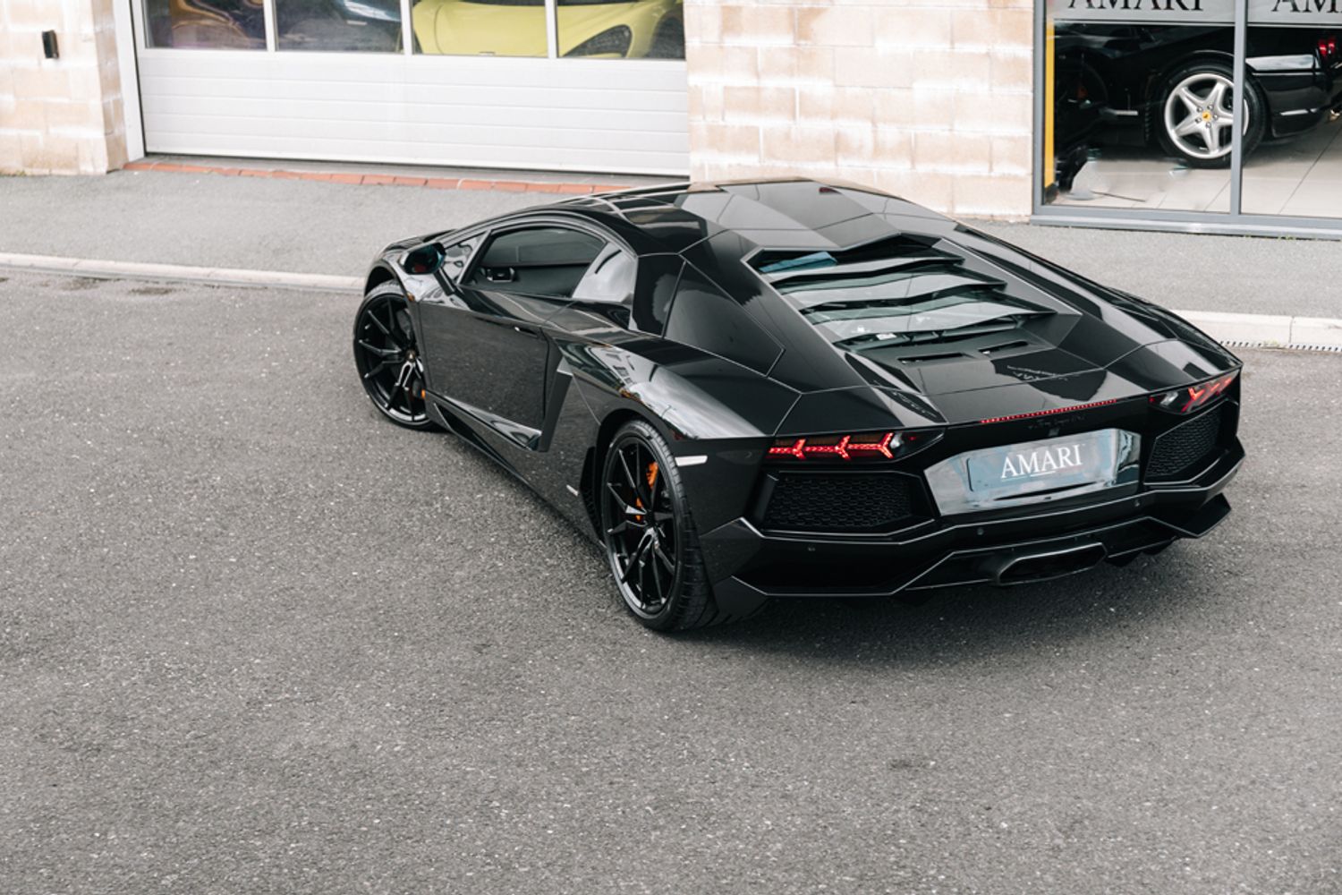 LAMBORGHINI AVENTADOR COUPE 6.5 V12 2DR SEMI AUTOMATIC