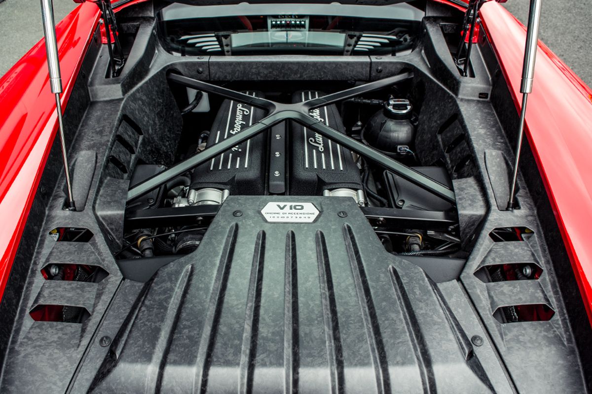 LAMBORGHINI HURACAN COUPE 5.2 LP 610-4 2DR SEMI AUTOMATIC