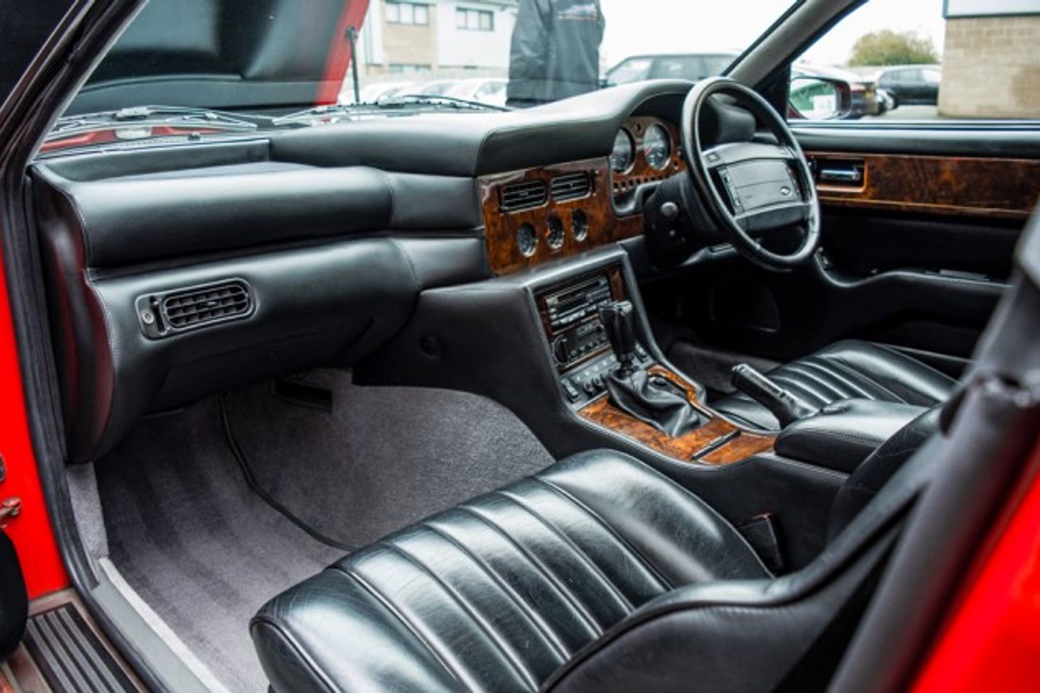 ASTON MARTIN VIRAGE VOLANTE AUTO CONVERTIBLE 6.3 'Works Special'