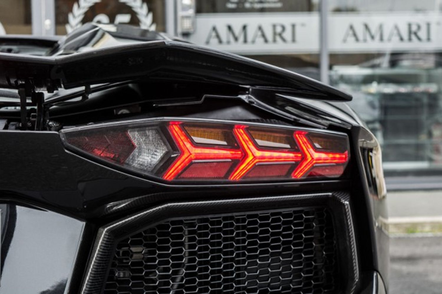 LAMBORGHINI AVENTADOR ROADSTER 6.5 V12 2DR SEMI AUTOMATIC