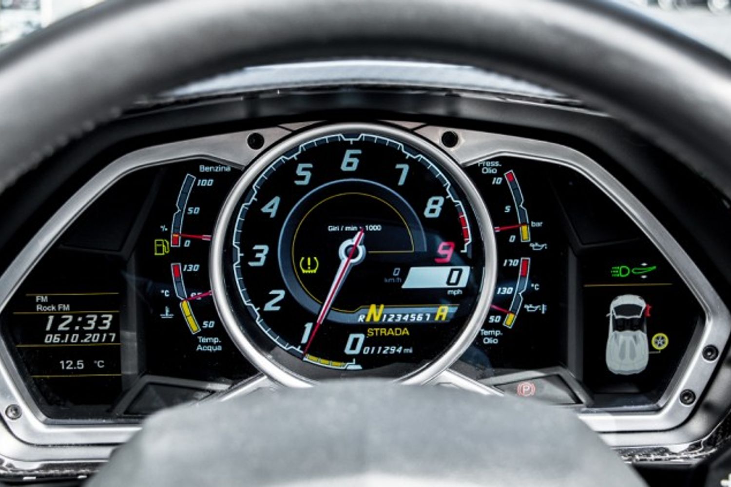 LAMBORGHINI AVENTADOR ROADSTER 6.5 V12 2DR SEMI AUTOMATIC