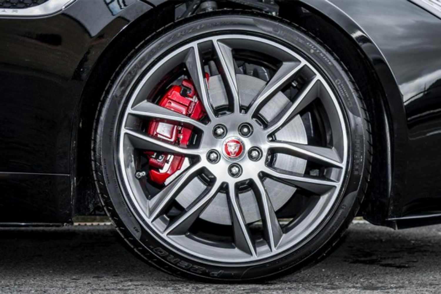 JAGUAR F-TYPE COUPE 5.0 R 2DR AUTOMATIC