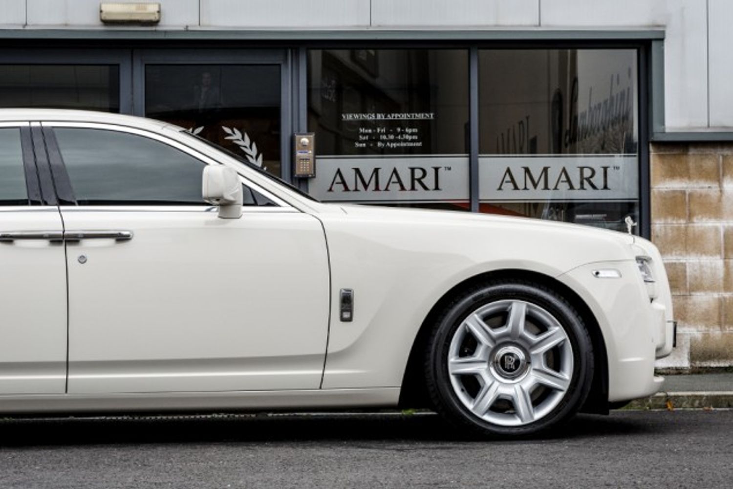 ROLLS-ROYCE GHOST SALOON 6.6 V12 4DR AUTOMATIC