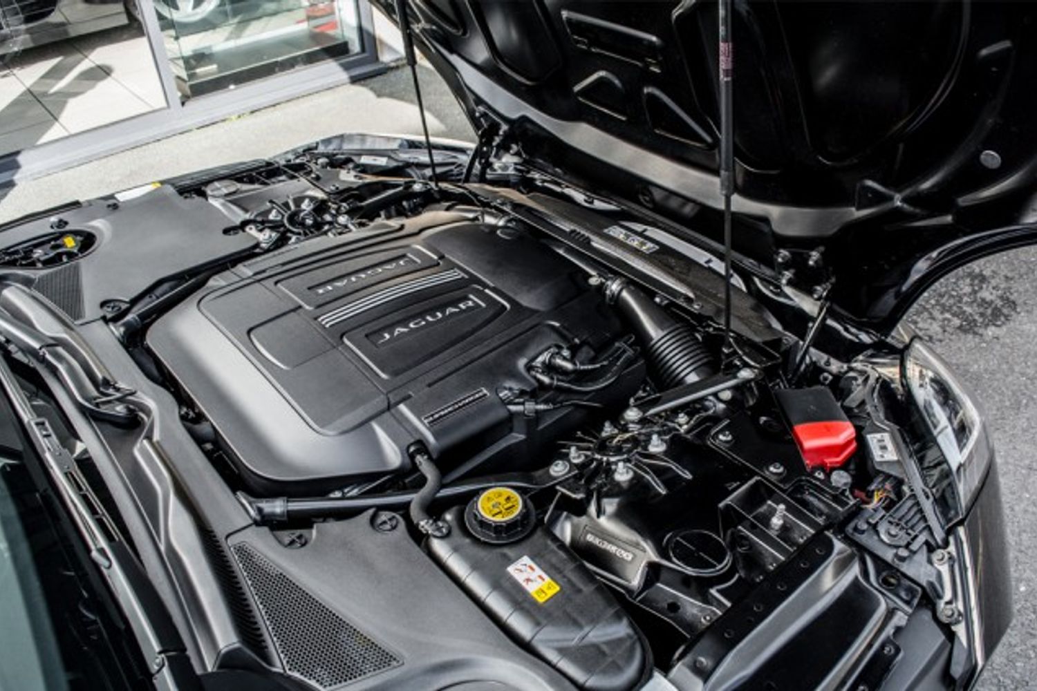 JAGUAR F-TYPE COUPE 5.0 R 2DR AUTOMATIC