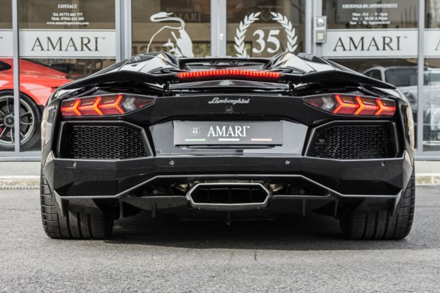 LAMBORGHINI AVENTADOR ROADSTER 6.5 V12 2DR SEMI AUTOMATIC