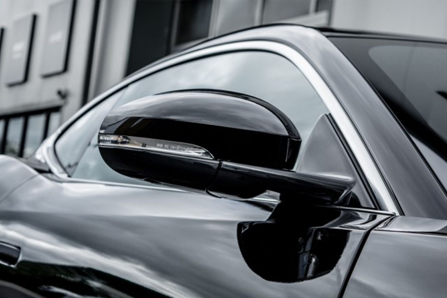 JAGUAR F-TYPE COUPE 5.0 R 2DR AUTOMATIC