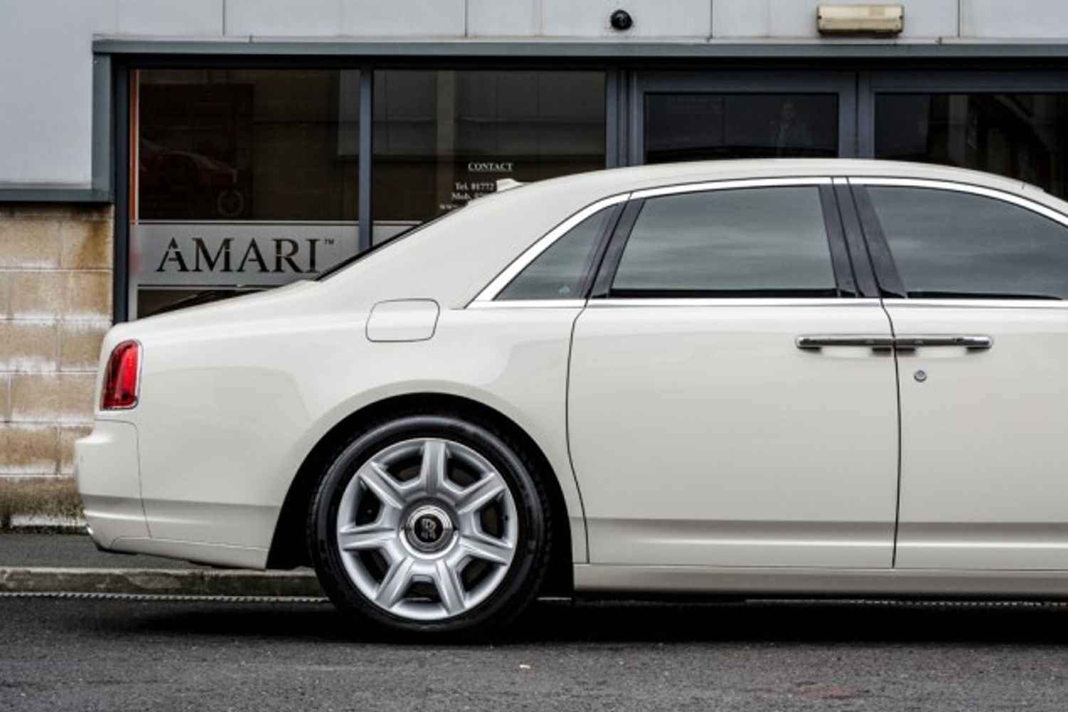 ROLLS-ROYCE GHOST SALOON 6.6 V12 4DR AUTOMATIC