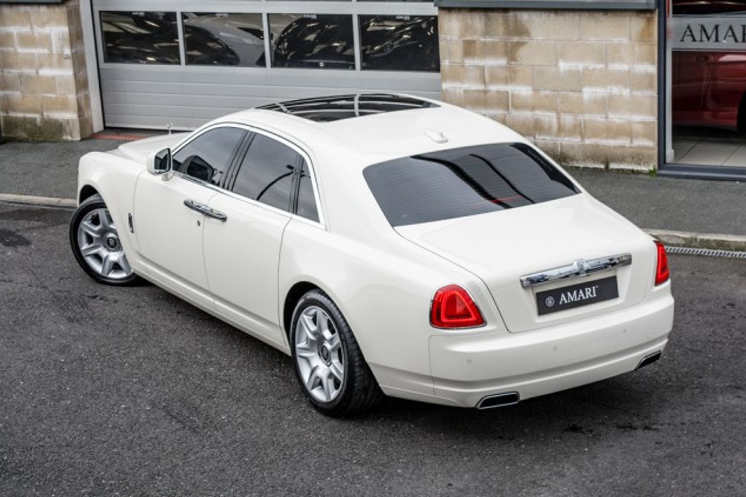 ROLLS-ROYCE GHOST SALOON 6.6 V12 4DR AUTOMATIC