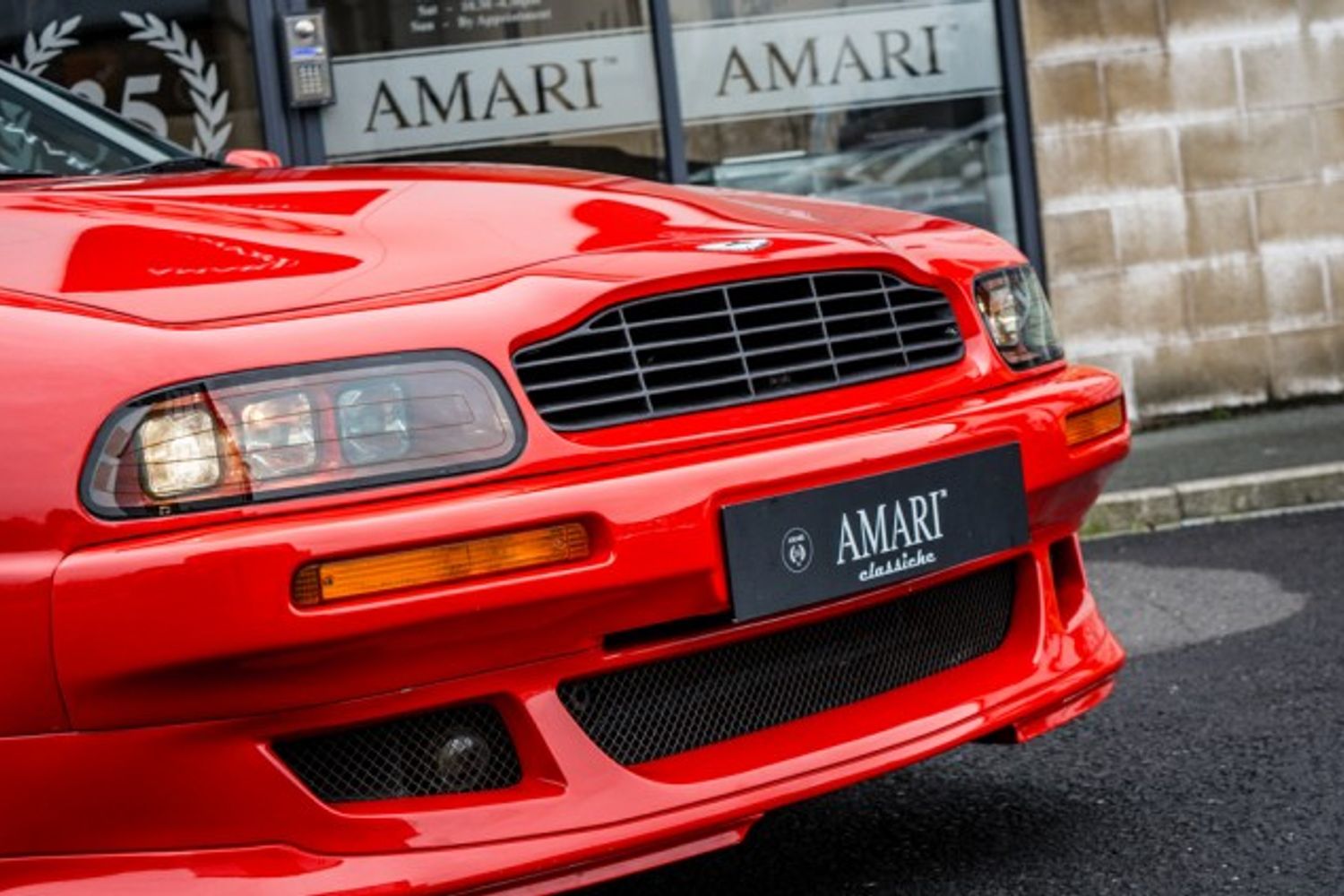 ASTON MARTIN VIRAGE VOLANTE AUTO CONVERTIBLE 6.3 'Works Special'