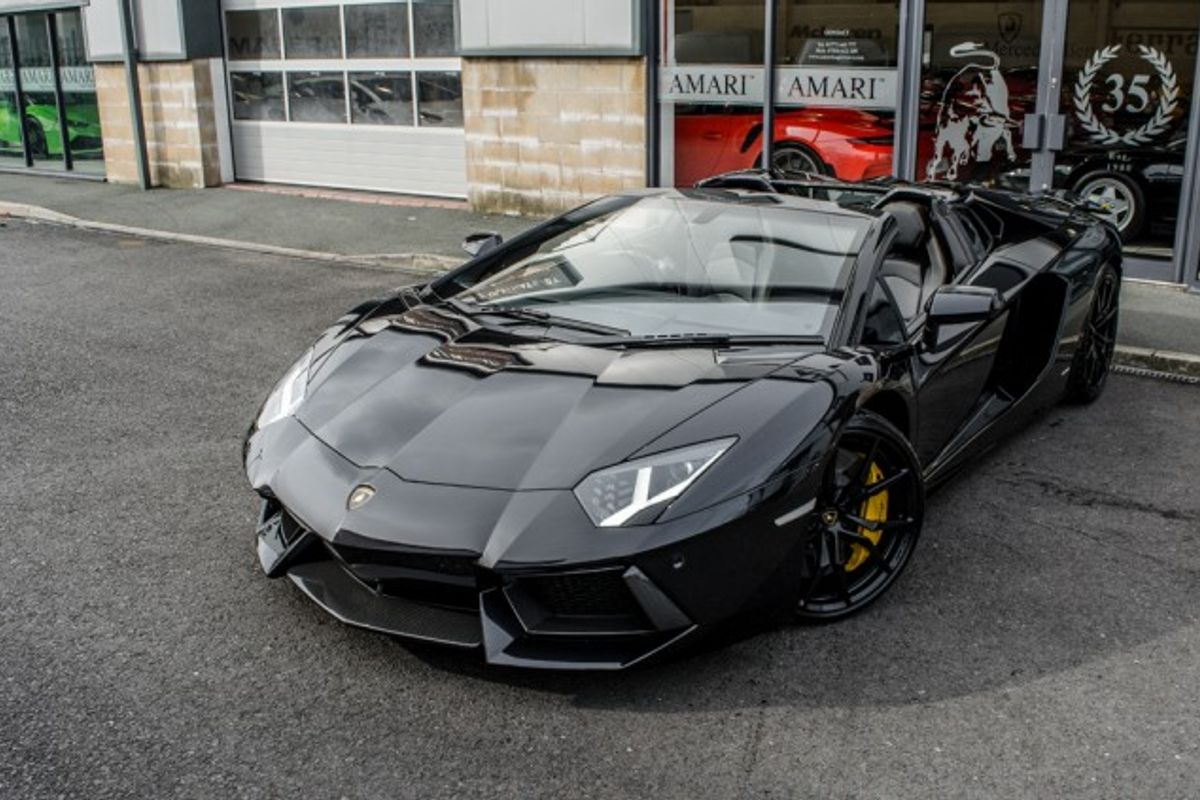 LAMBORGHINI AVENTADOR ROADSTER 6.5 V12 2DR SEMI AUTOMATIC