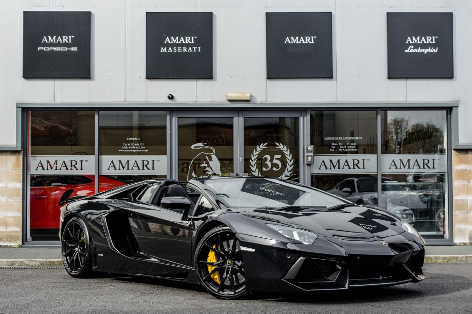LAMBORGHINI AVENTADOR ROADSTER 6.5 V12 2DR SEMI AUTOMATIC