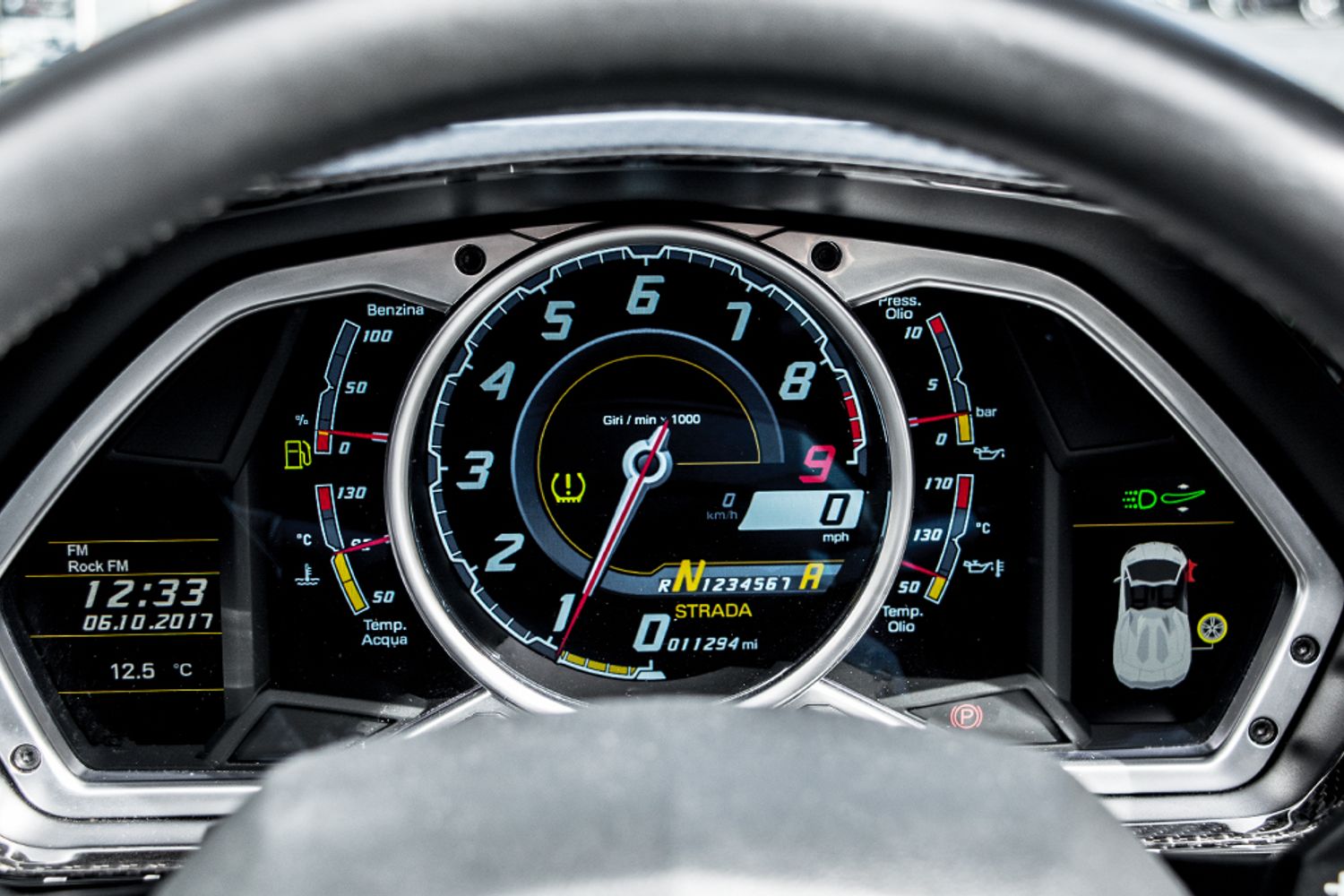 LAMBORGHINI AVENTADOR ROADSTER 6.5 V12 2DR SEMI AUTOMATIC