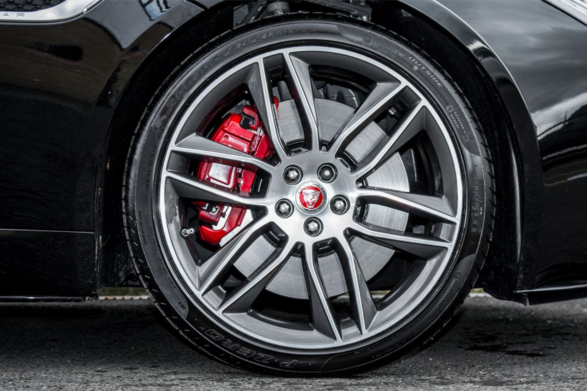 JAGUAR F-TYPE COUPE 5.0 R 2DR AUTOMATIC