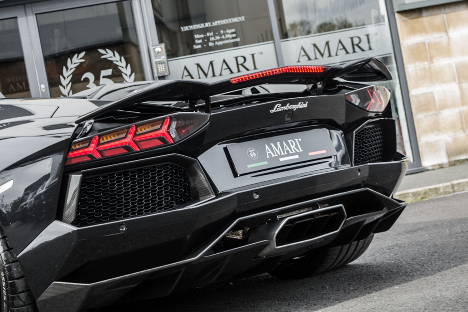 LAMBORGHINI AVENTADOR ROADSTER 6.5 V12 2DR SEMI AUTOMATIC