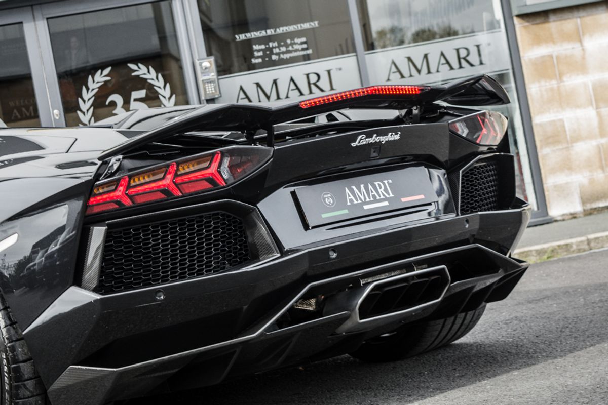 LAMBORGHINI AVENTADOR ROADSTER 6.5 V12 2DR SEMI AUTOMATIC