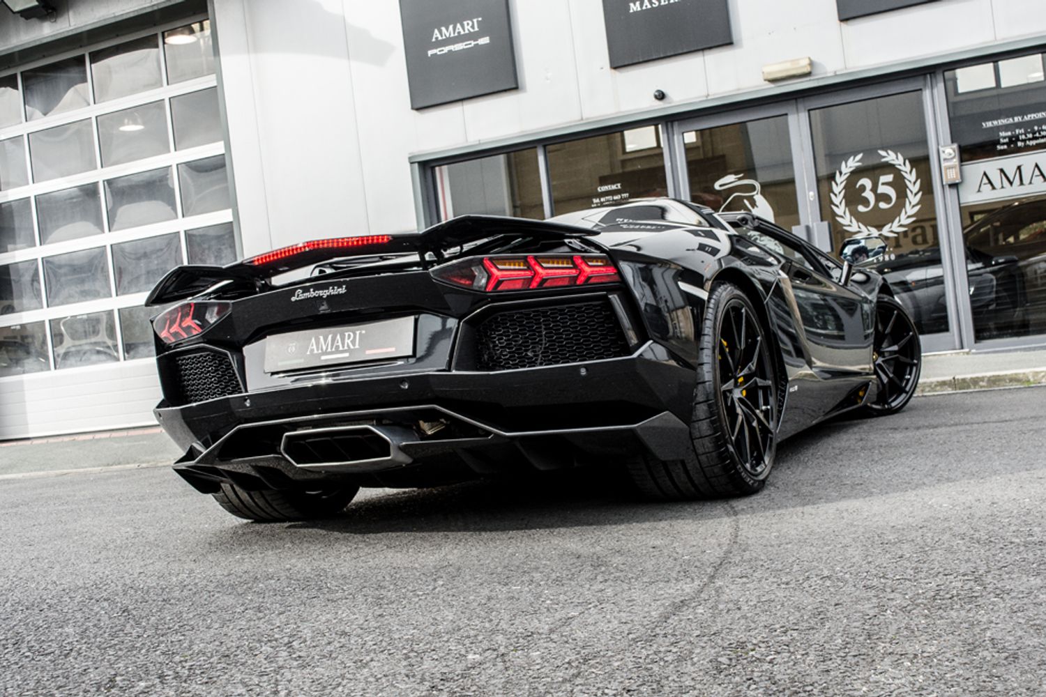LAMBORGHINI AVENTADOR ROADSTER 6.5 V12 2DR SEMI AUTOMATIC