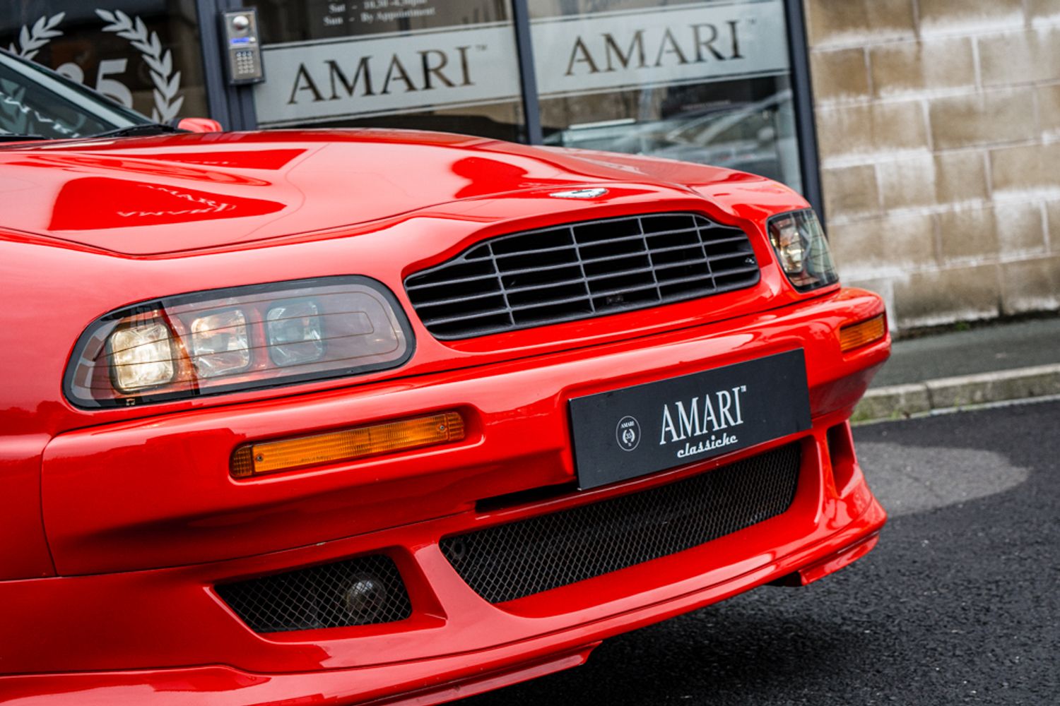 ASTON MARTIN VIRAGE VOLANTE AUTO CONVERTIBLE 6.3 'Works Special'
