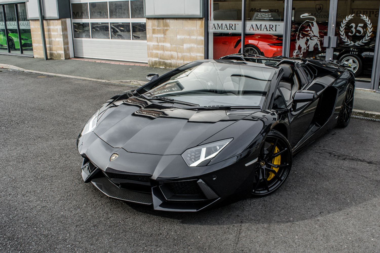 LAMBORGHINI AVENTADOR ROADSTER 6.5 V12 2DR SEMI AUTOMATIC