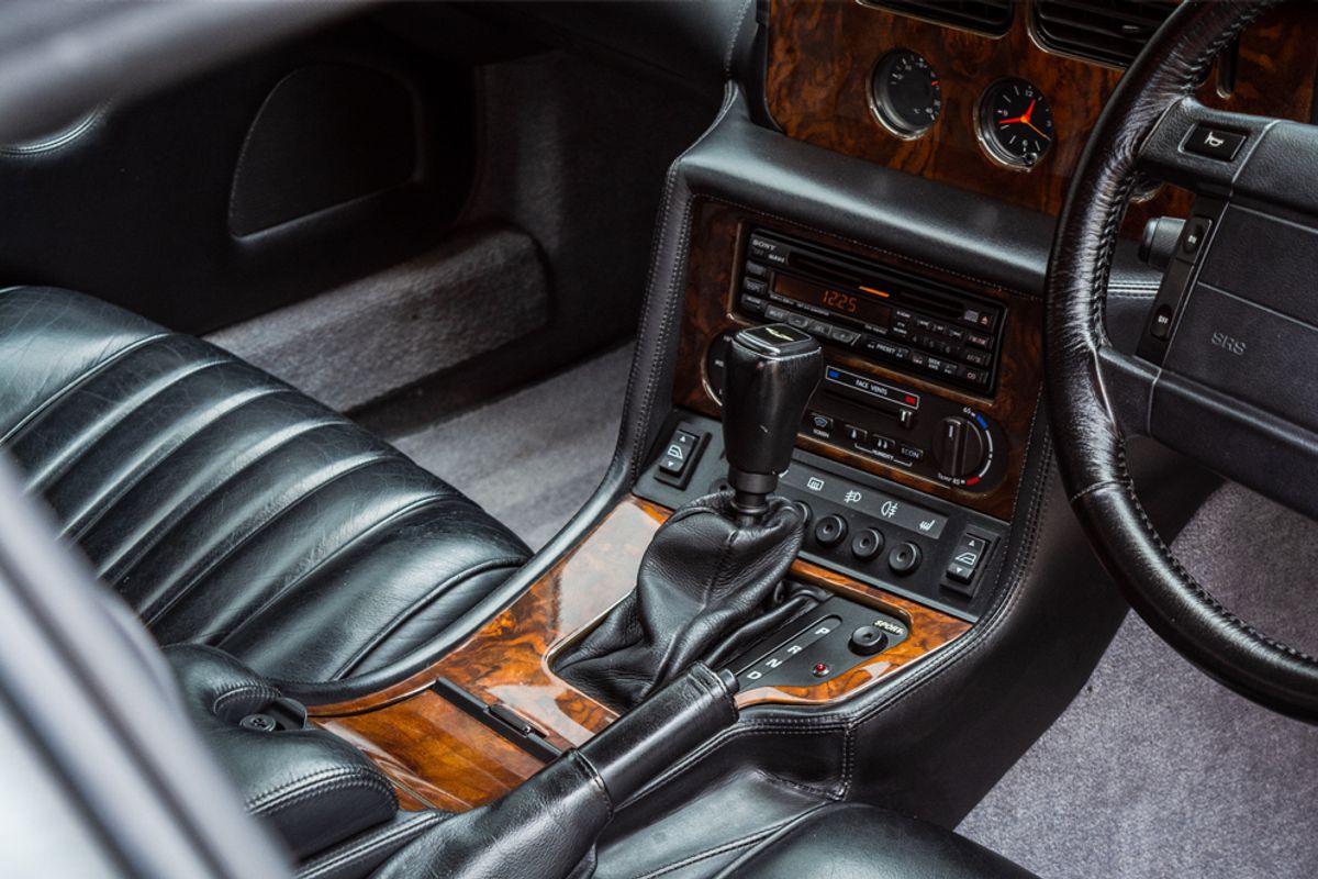 ASTON MARTIN VIRAGE VOLANTE AUTO CONVERTIBLE 6.3 'Works Special'