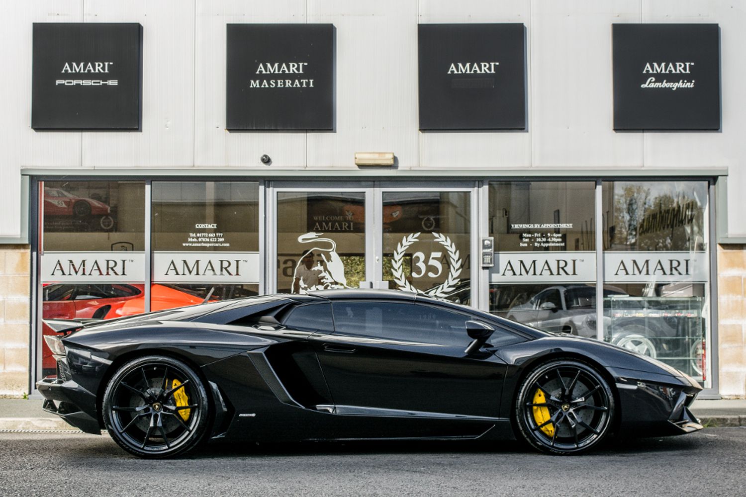 LAMBORGHINI AVENTADOR ROADSTER 6.5 V12 2DR SEMI AUTOMATIC