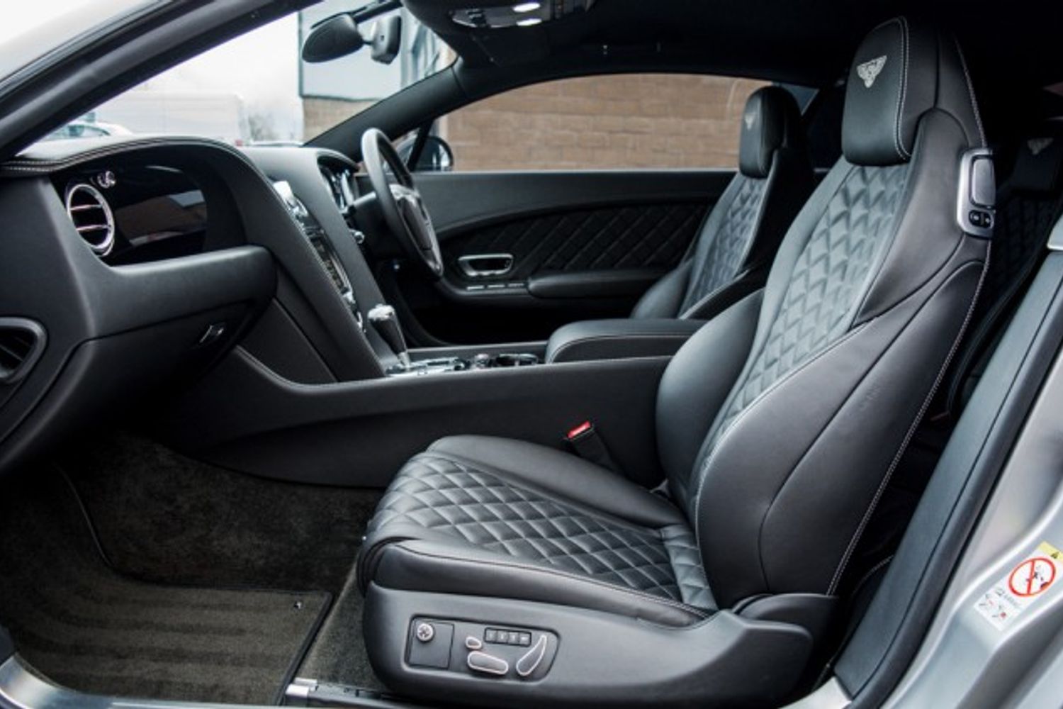 BENTLEY CONTINENTAL COUPE 4.0 GT V8 MDS Mulliner GTX700 II
