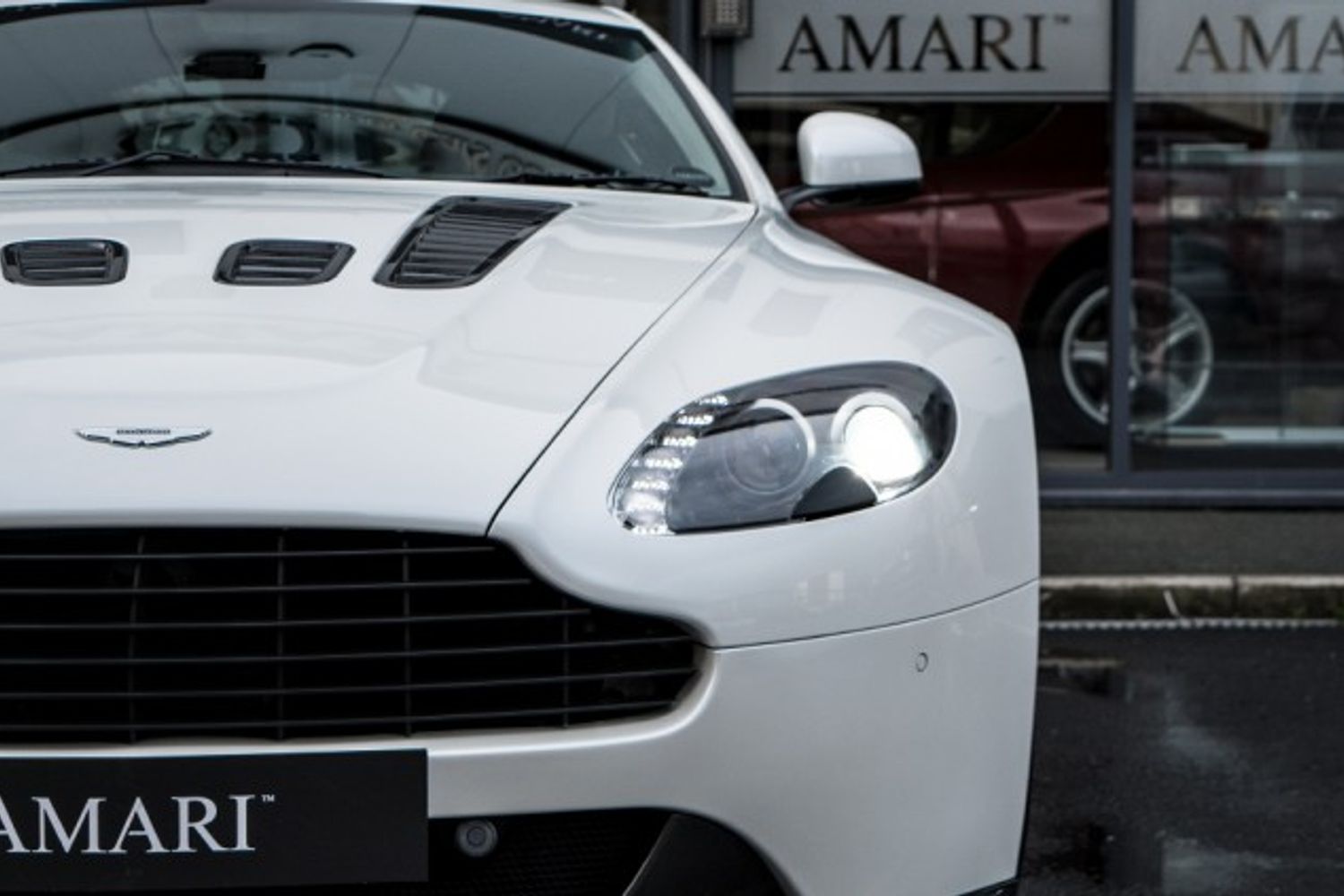 ASTON MARTIN VANTAGE COUPE 5.9 V12 3DR
