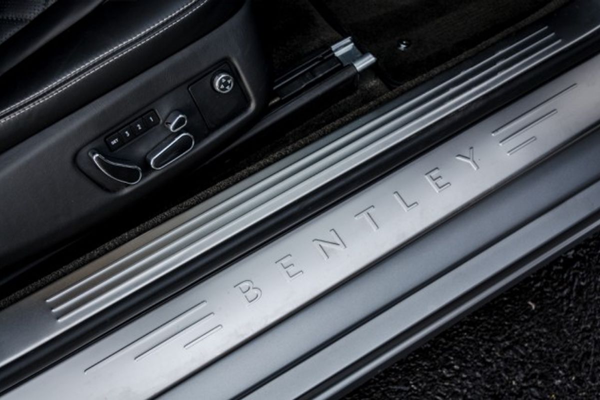 BENTLEY CONTINENTAL COUPE 4.0 GT V8 MDS Mulliner GTX700 II