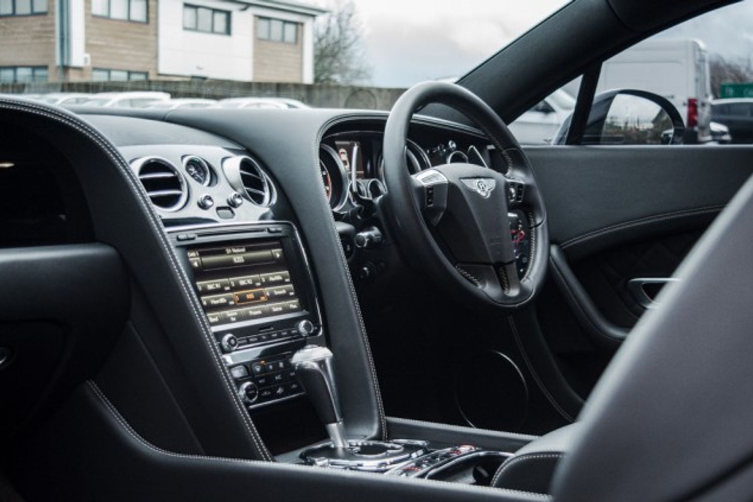 BENTLEY CONTINENTAL COUPE 4.0 GT V8 MDS Mulliner GTX700 II