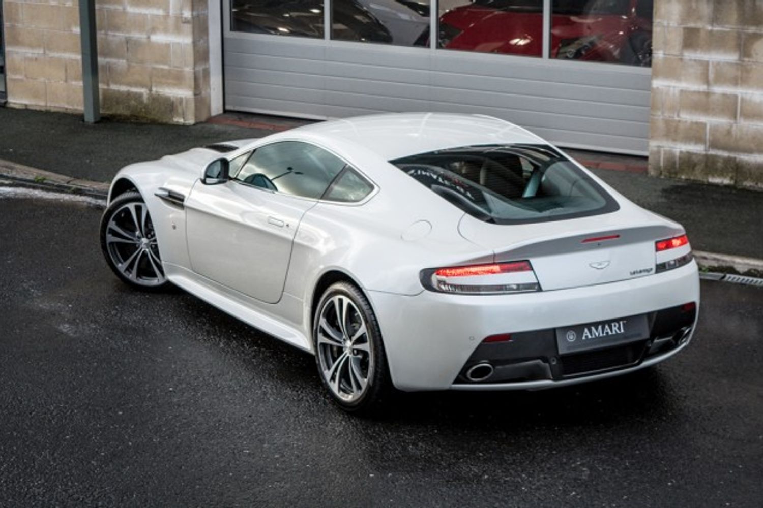 ASTON MARTIN VANTAGE COUPE 5.9 V12 3DR