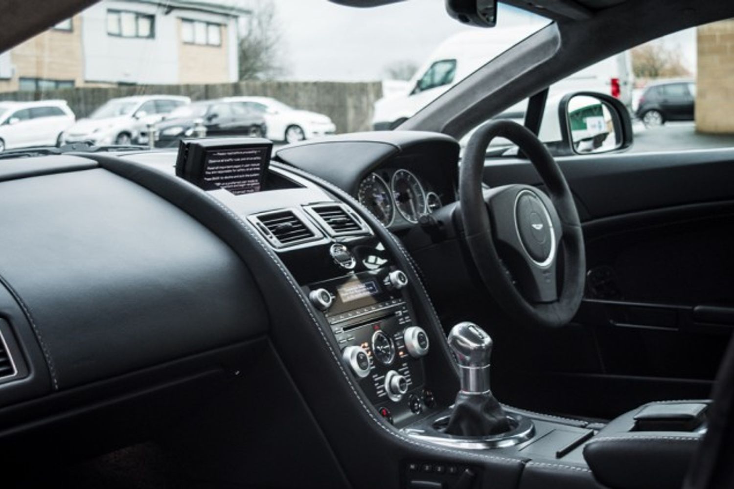 ASTON MARTIN VANTAGE COUPE 5.9 V12 3DR