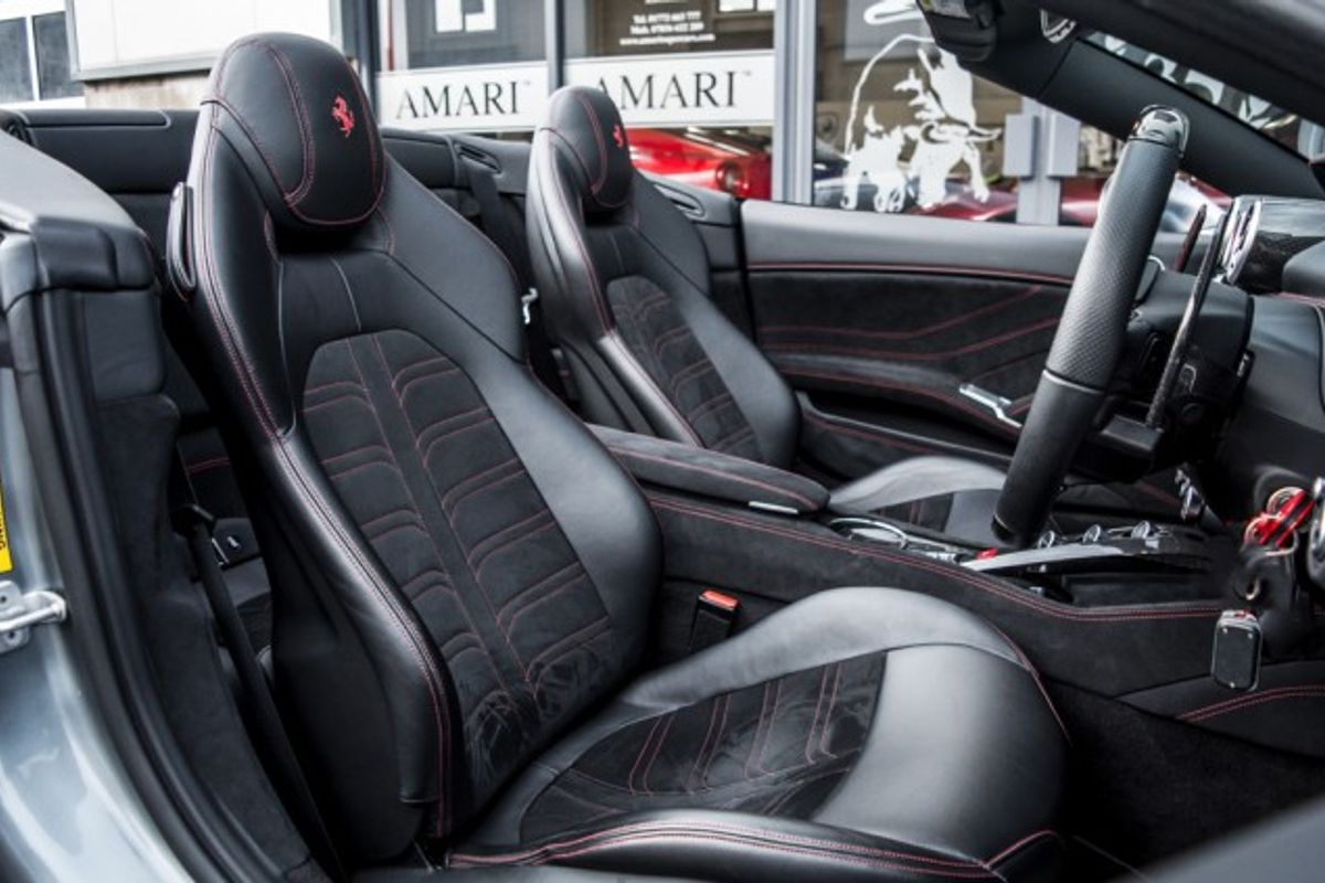 FERRARI CALIFORNIA CONVERTIBLE 3.9 DD 2DR SEMI AUTOMATIC